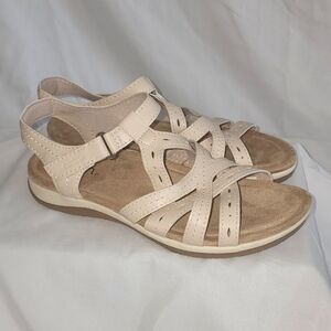 Earth Origins Cream Tan Strappy Sandals